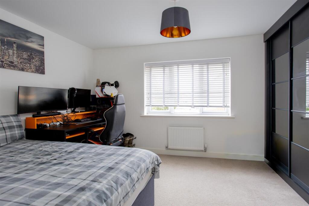 House in Market Weighton - More
