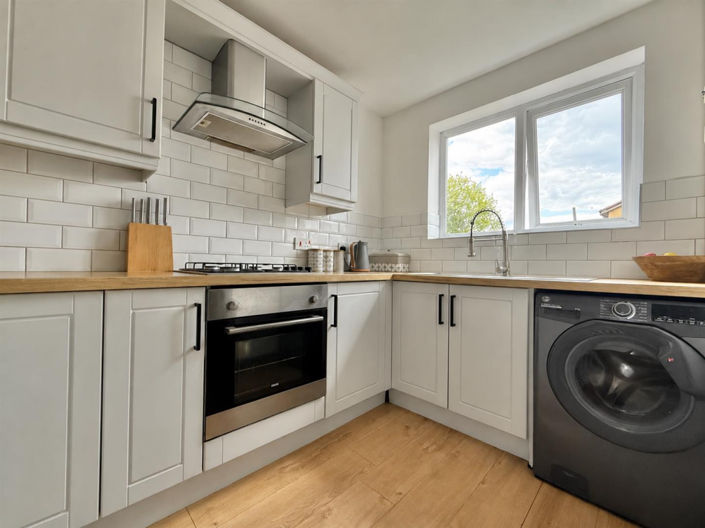 Richardson Close, Broughton Astley, Leicester photo 4