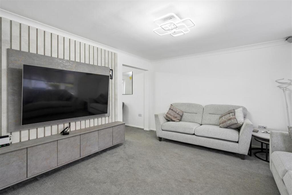 House in Southall - View 2