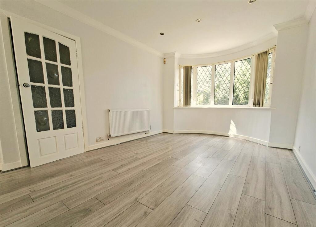 House in Birmingham, Lyndon Green - View 2