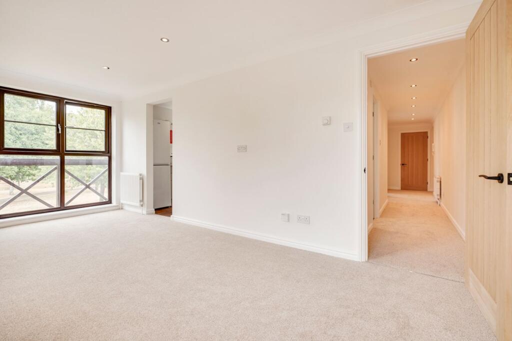 Apartment in Epping Forest, Sheering - View 5