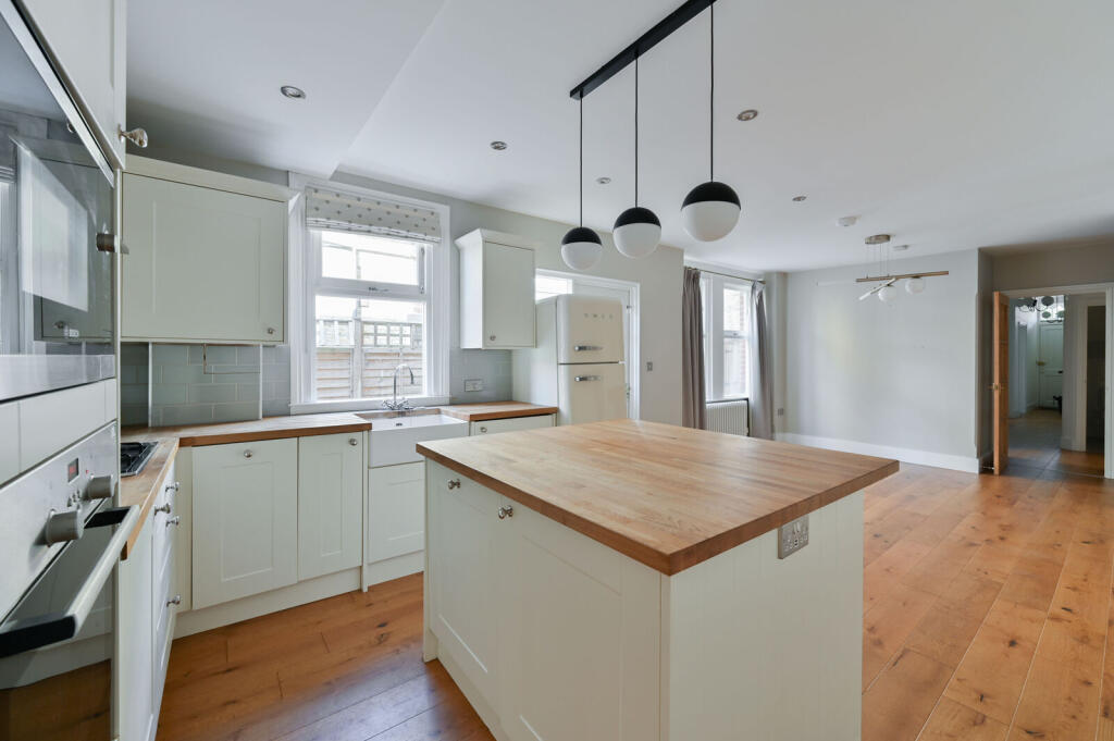 Apartment in London - View 4