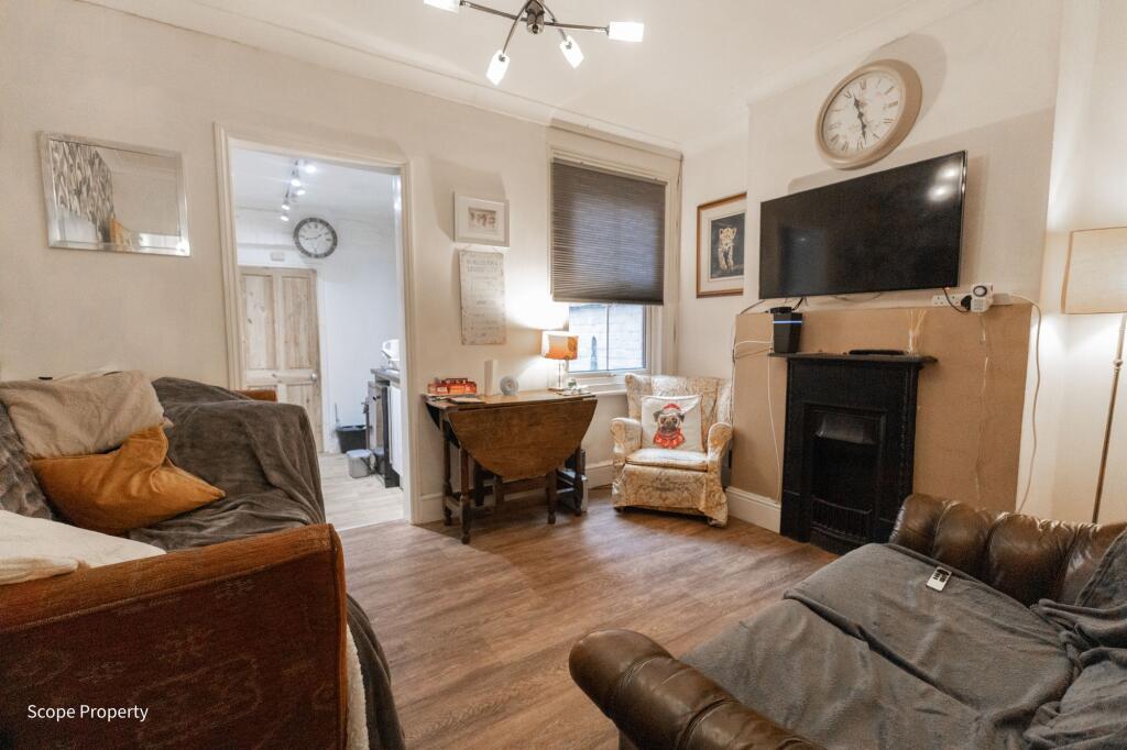 Main image of property: Pitcroft Avenue, Reading, RG6
