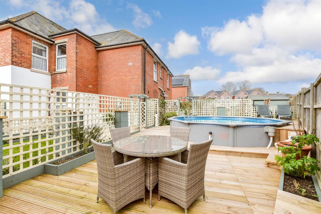 4-bed detached on Princes Road, Freshwater, Isle of Wight, £575,000