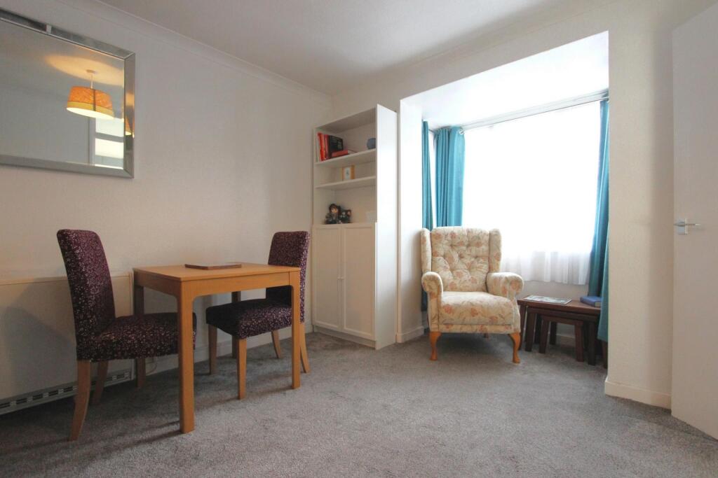Apartment in Canterbury - View 4