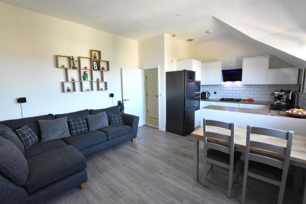 Apartment in Canterbury - View 4