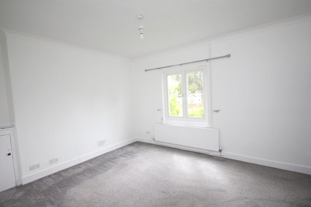 Lordship Cottages, Willian, SG6 photo 3
