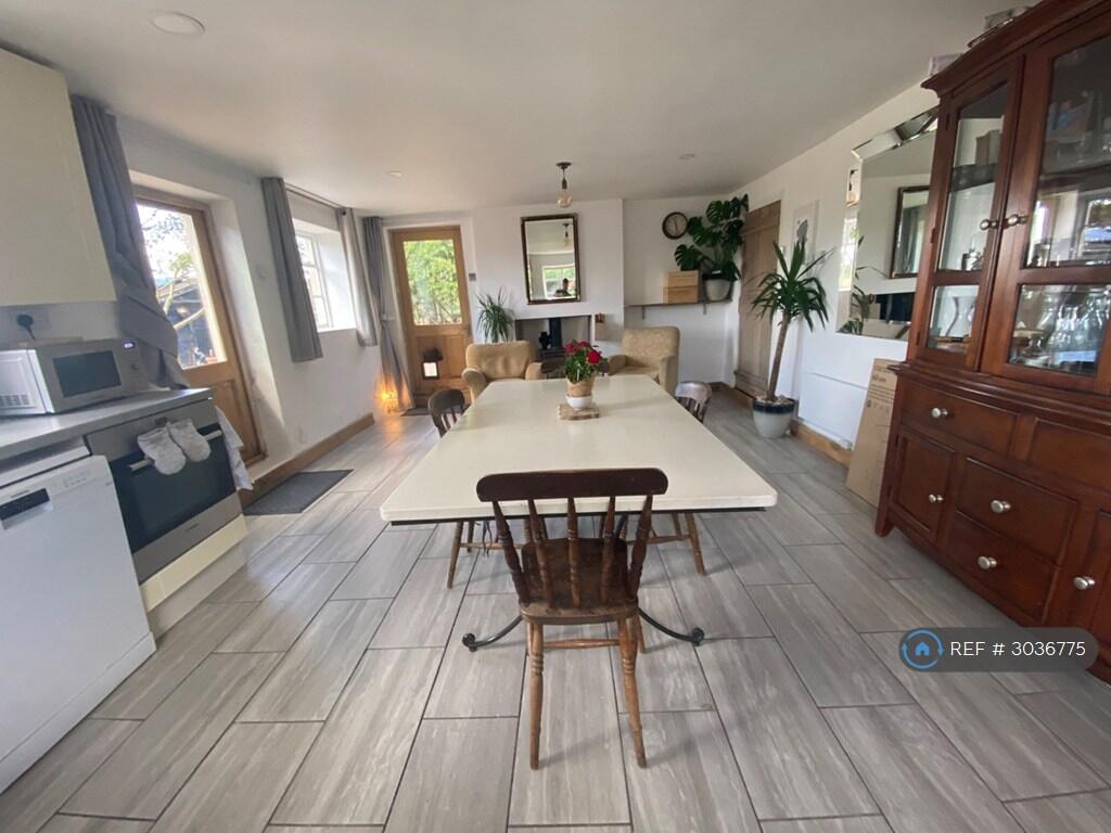 House in St Albans - View 5