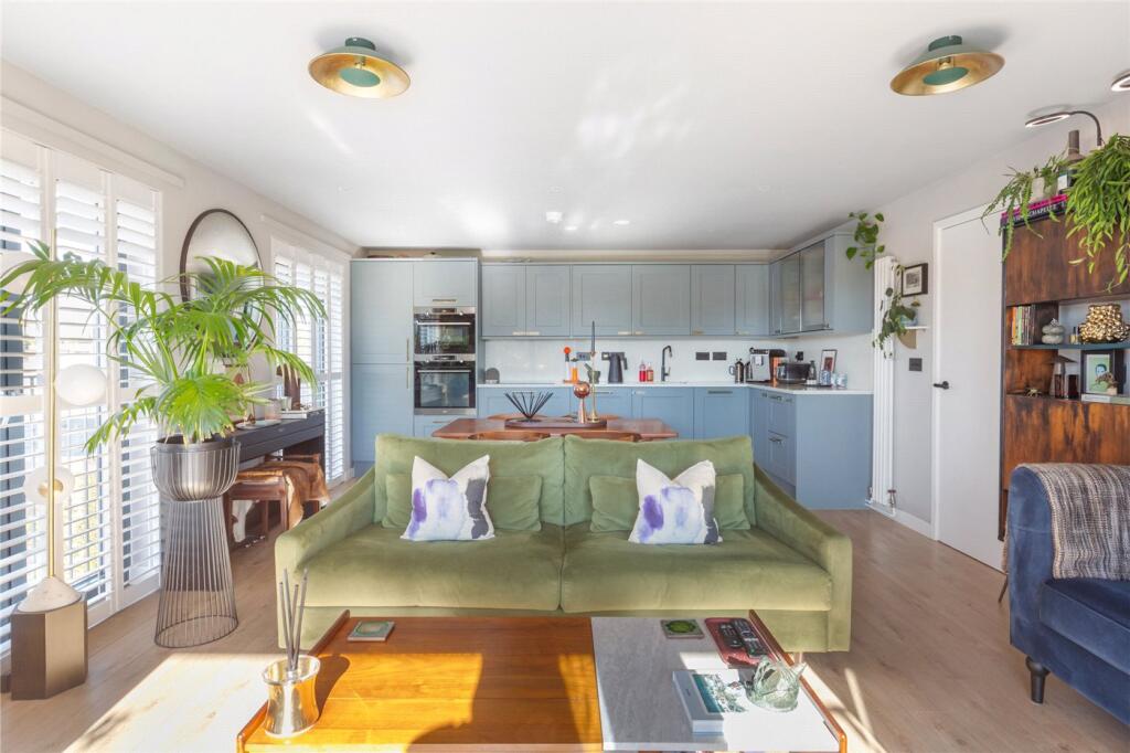 Apartment in London - View 5