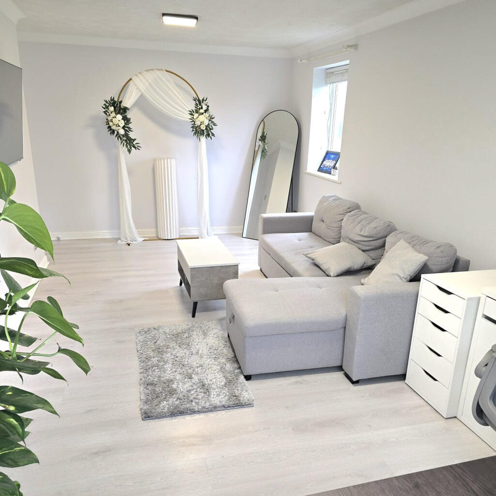 House in Romford - View 3