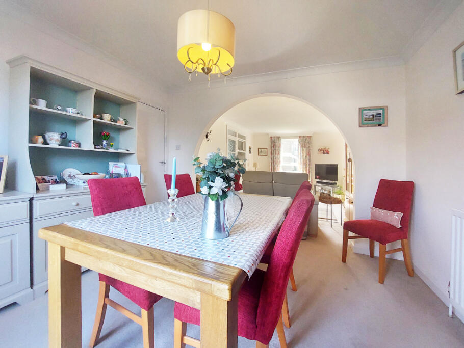 House in New Forest, Lymington and Pennington - More