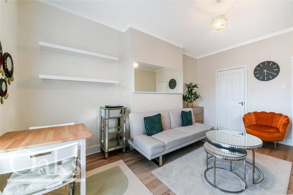 Apartment in Croydon - View 4