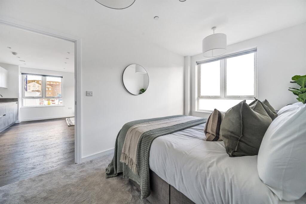 Apartment in London - More