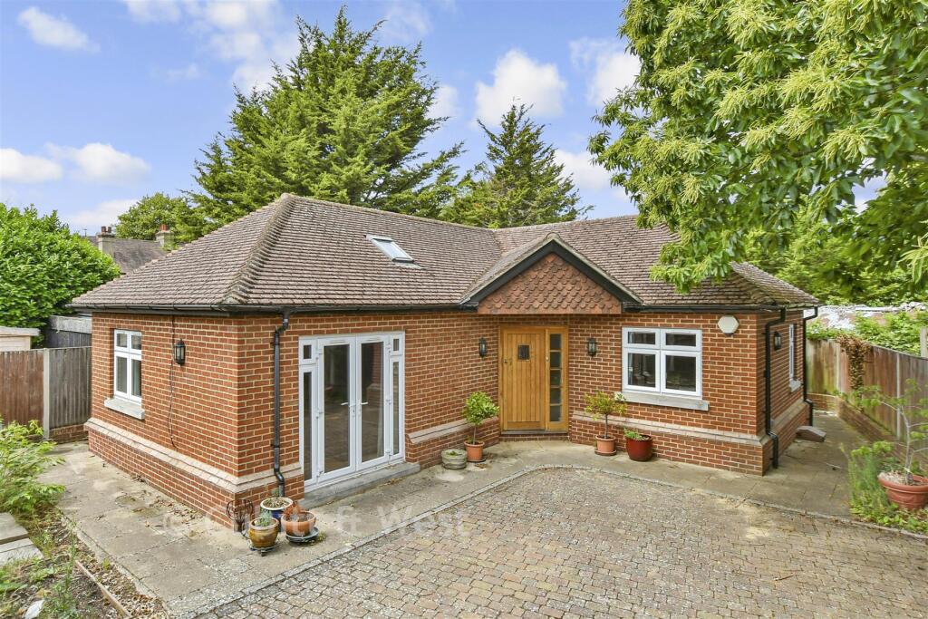 Main image of property: Woodcote Green, Wallington, Surrey