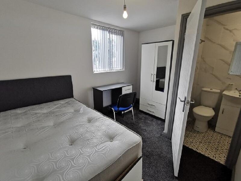 House in Birmingham, Bournbrook - More