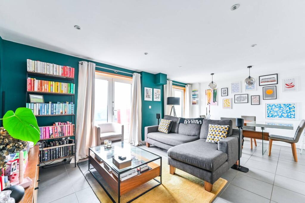 Main image of property: Upper Place, Upper Clapton, London, E5
