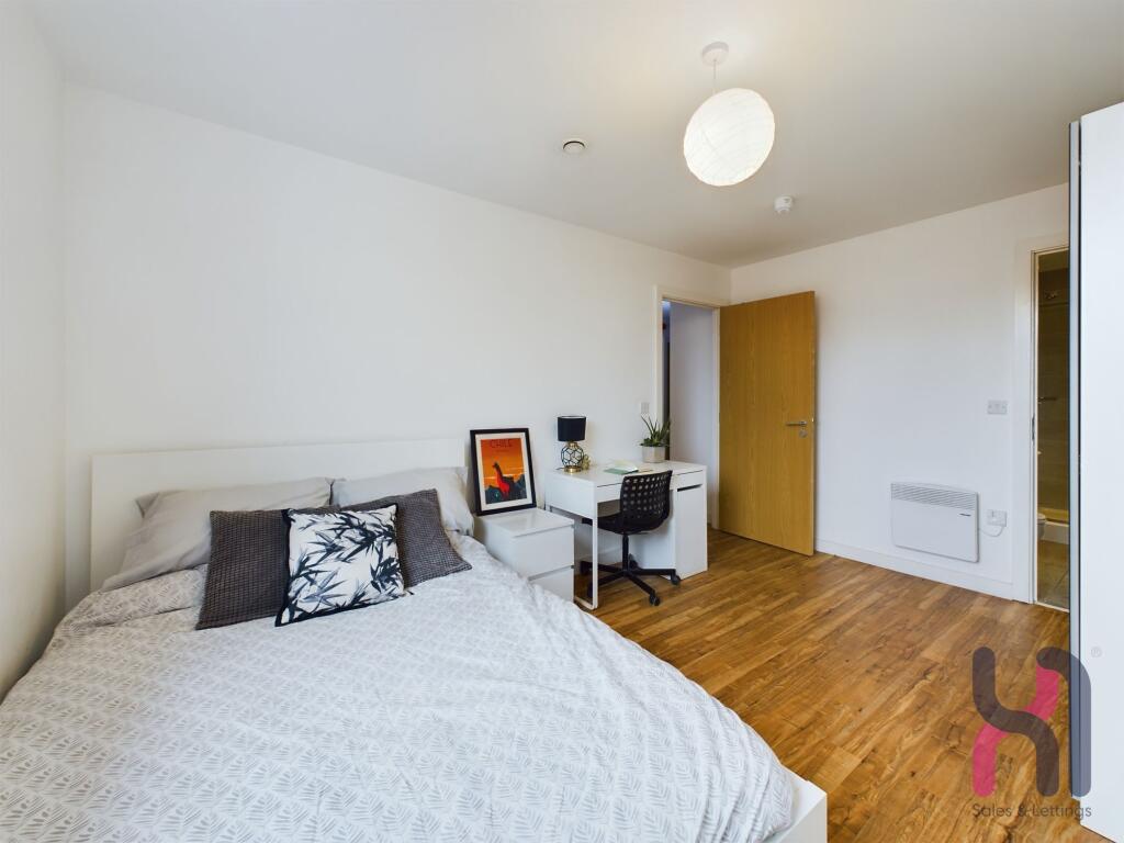 Apartment in Liverpool - View 5