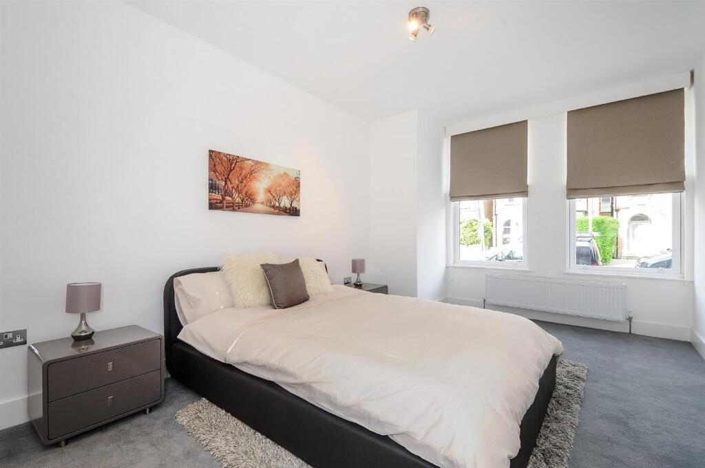 Apartment in London - View 4