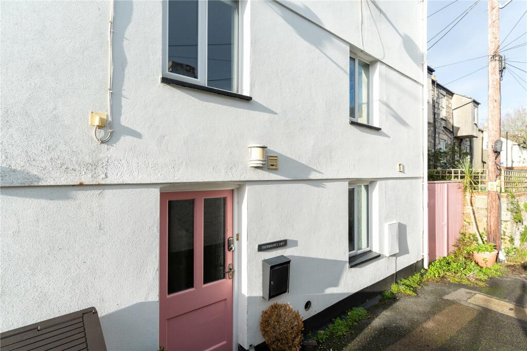 3-bed semi-detached on Trevorrows Loft, Rear Of 14 New Road, Newlyn, TR18, £270,000