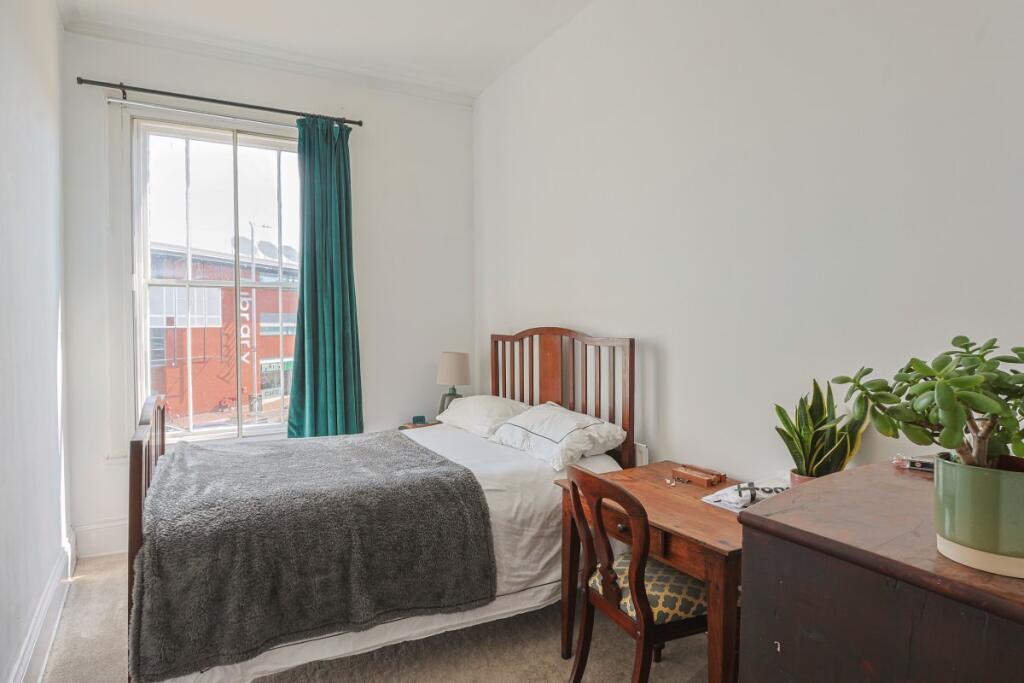 Apartment in Bournemouth - More