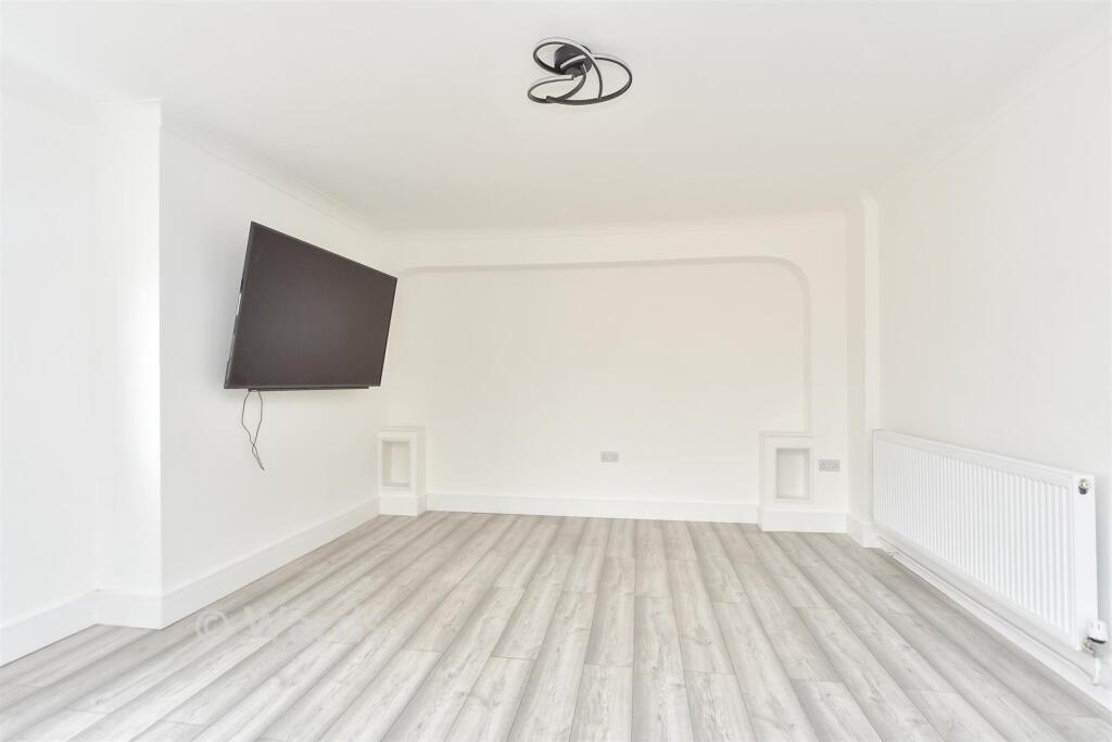 House in Bay View, Leysdown - View 5