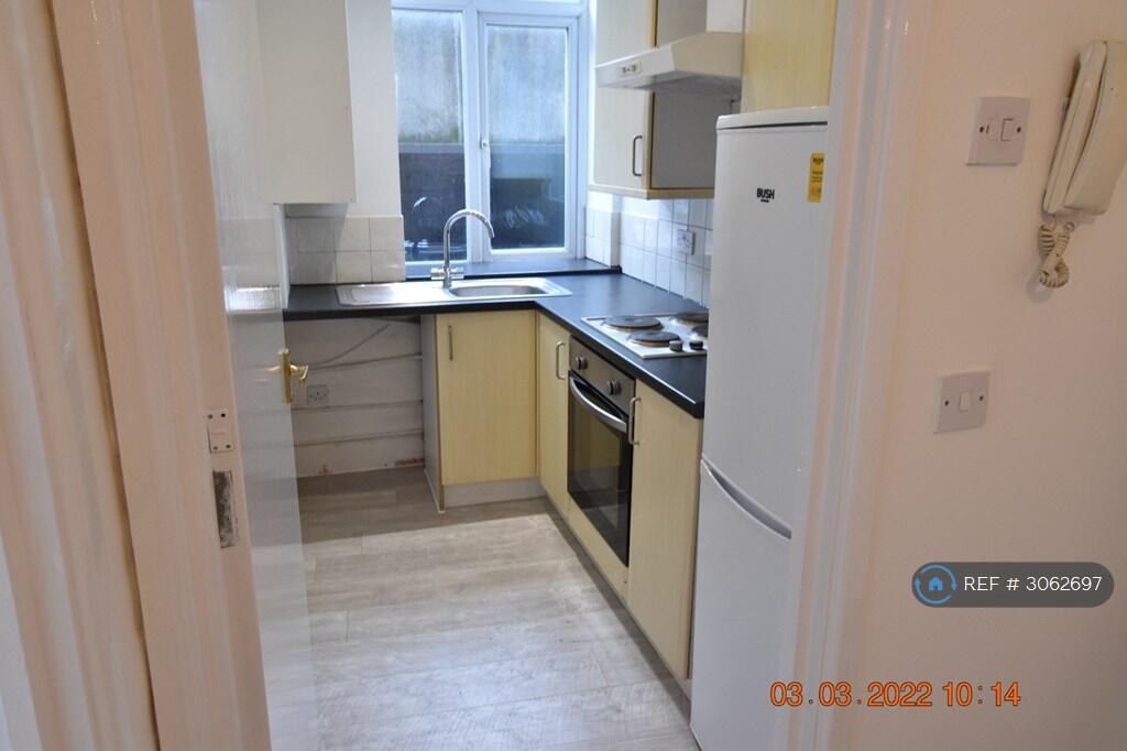 Main image of property: Park Street, Luton, LU1