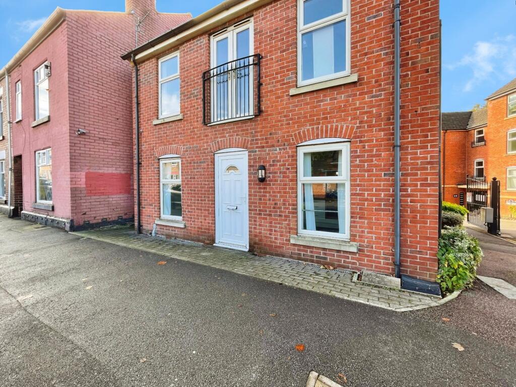 2-bed flat on 62, Woodseats Road, Sheffield, South Yorkshire, S8, £140,000