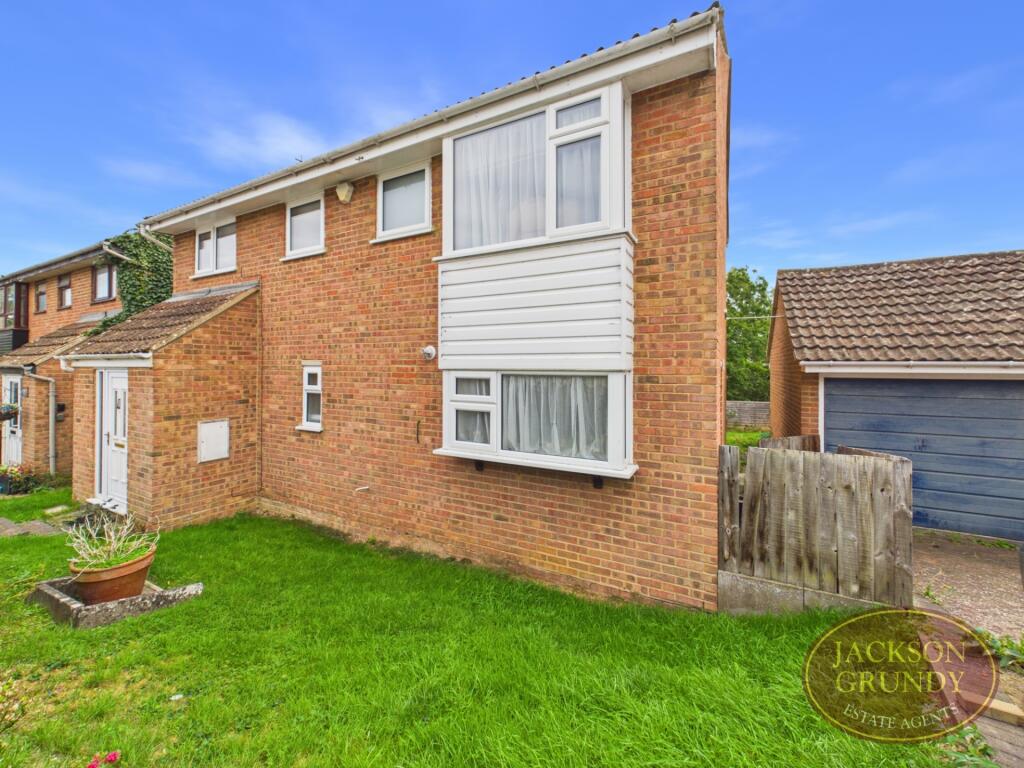 Main image of property: Lancers Way, Weedon, NN7 4PH