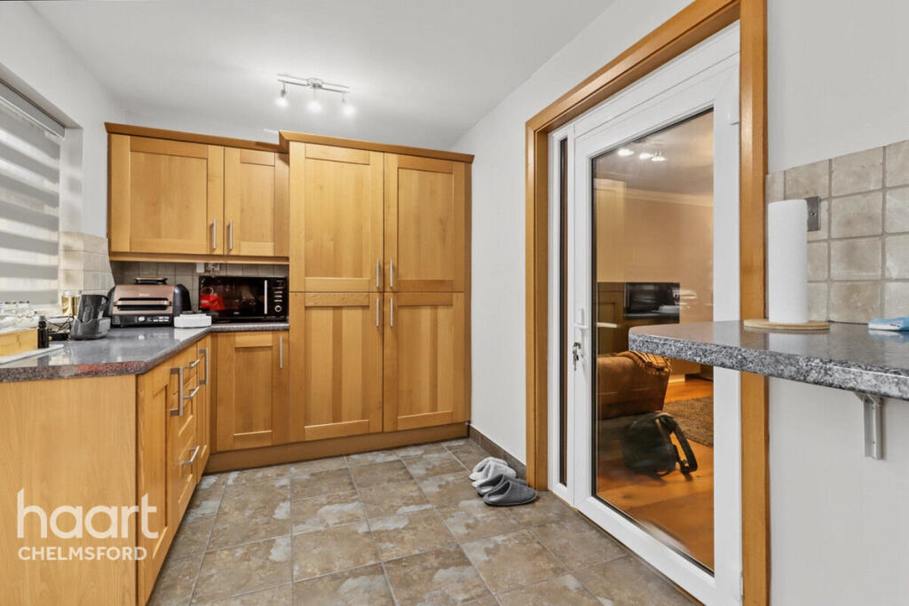 House in Chelmsford, North Springfield, Springfield - More