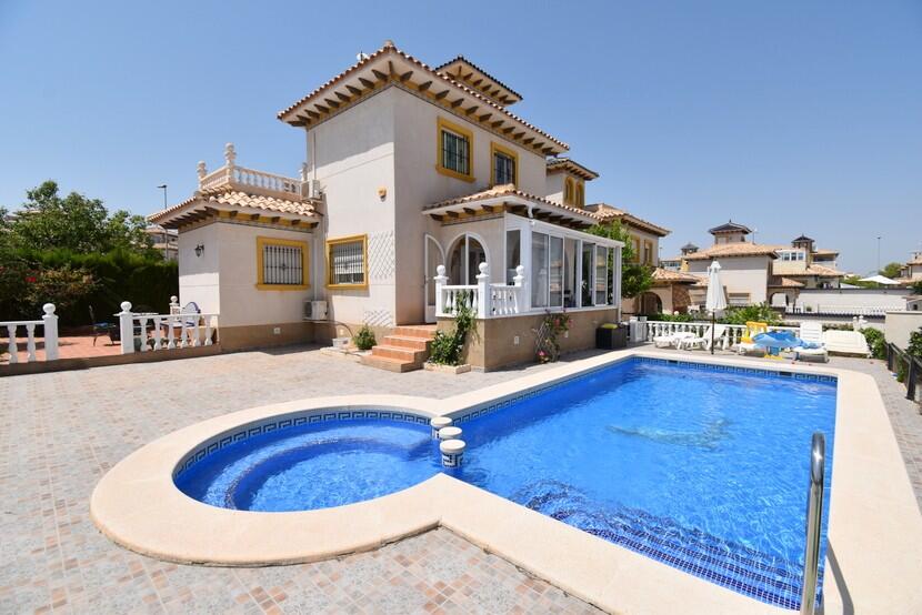Main image of property: Valencia, Alicante, La Zenia
