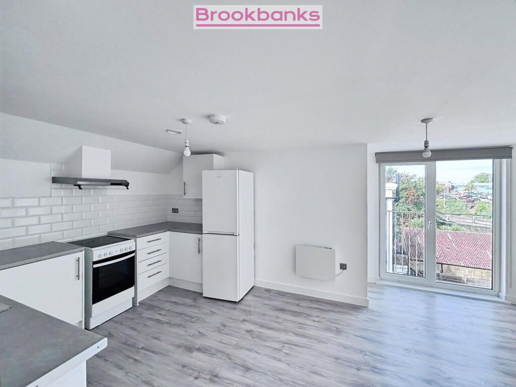 Apartment in Swanley, High Firs - More