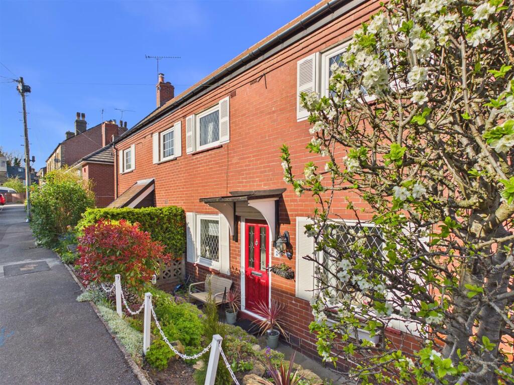 2-bed semi-detached on Bank House Road, Walkey, Sheffield, £225,000
