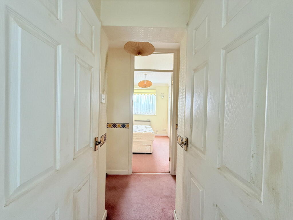 Apartment in Solihull, Mallards Reach, Kineton Green - More