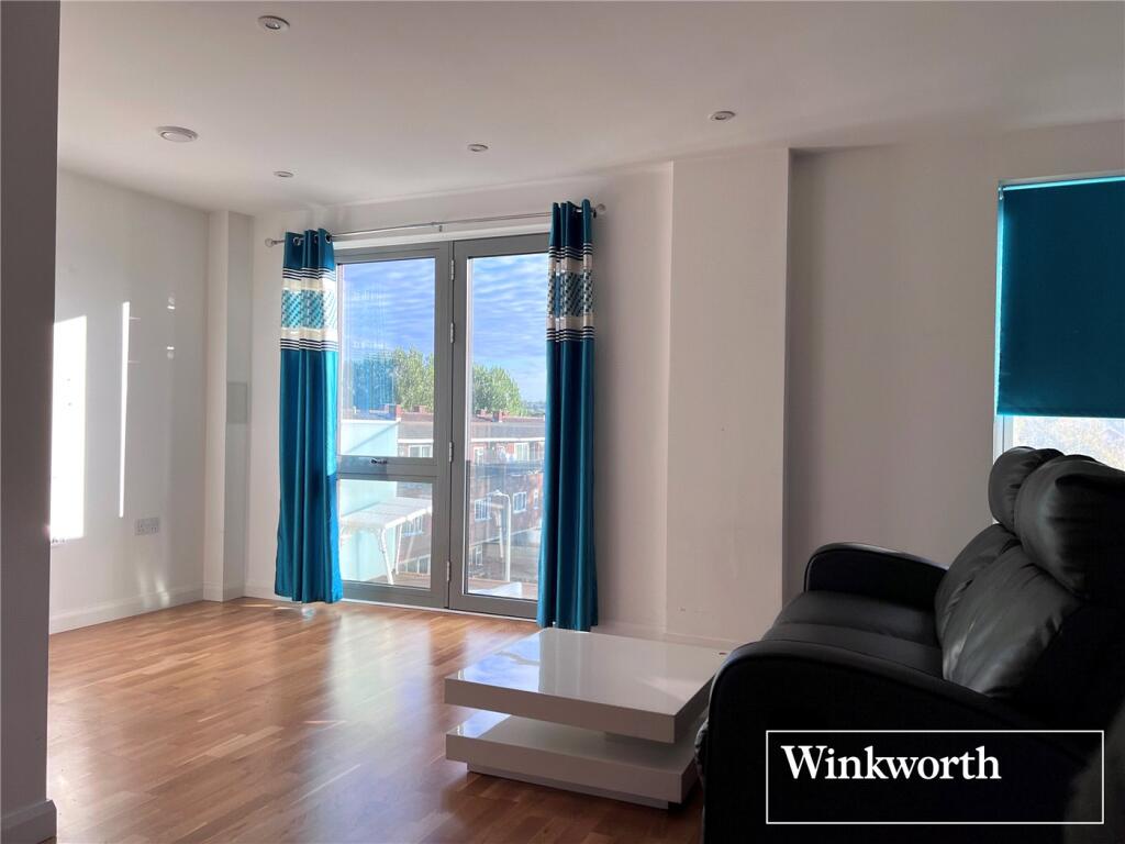 Brook Road, Borehamwood, Hertfordshire, WD6 photo 2
