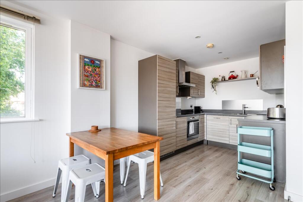 Apartment in London, St Luke's, Clerkenwell - More
