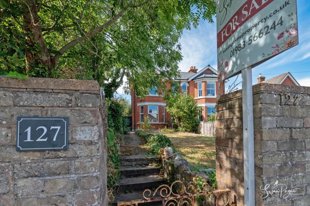 House in Portsmouth - View 3