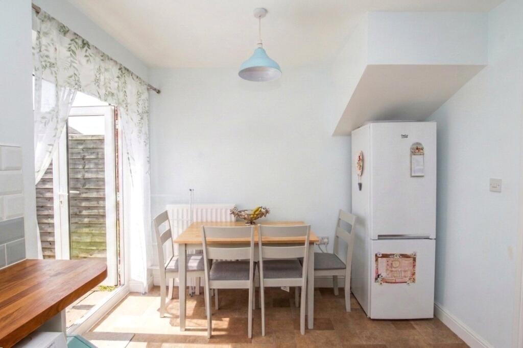 House in Weston-super-Mare, Weston Village - View 4