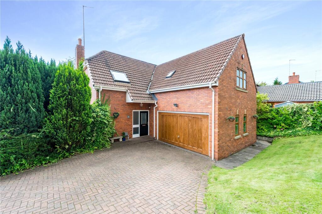 Main image of property: Brayston Fold, Rhodes, Middleton, Manchester, M24