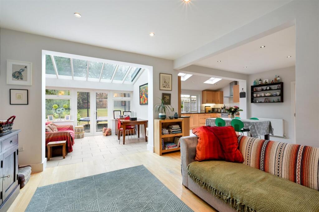 House in Epsom and Ewell, Epsom - View 5