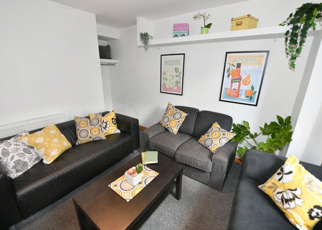 House in Manchester - View 2