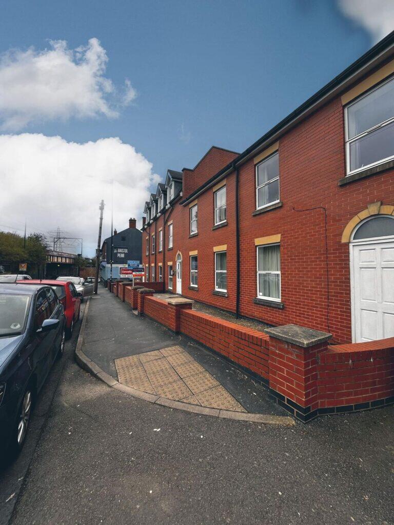 Main image of property: Flat 4 Chapter Court, Heeley Road, Selly Oak, B29 6DP