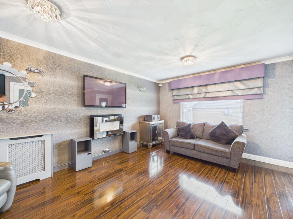 House in Hamilton, Quarter Road End, Eddlewood - View 3