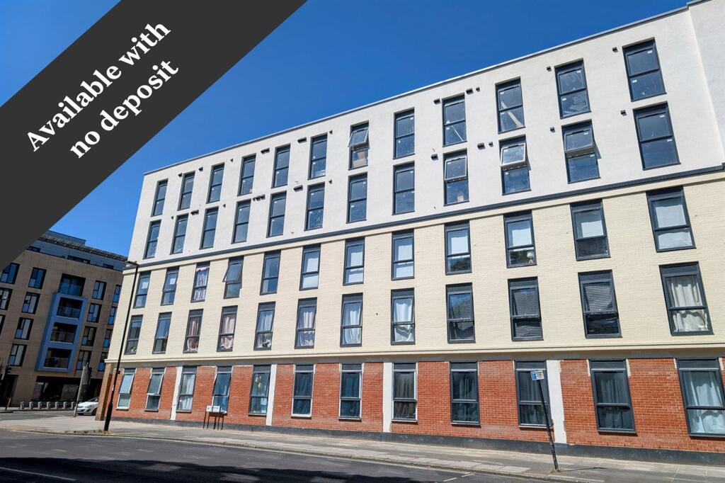 Main image of property: Canal Walk, Clarendon Apartments Canal Walk, SO14