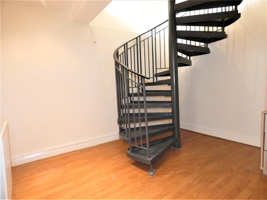 Additional image 11 of Stonelea, North View Road, Bradford, BD4