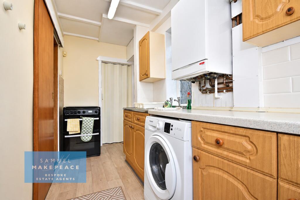 House in Stoke-on-Trent - More