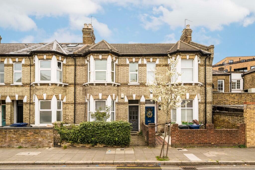 Main image of property: Lower Boston Road, London, W7