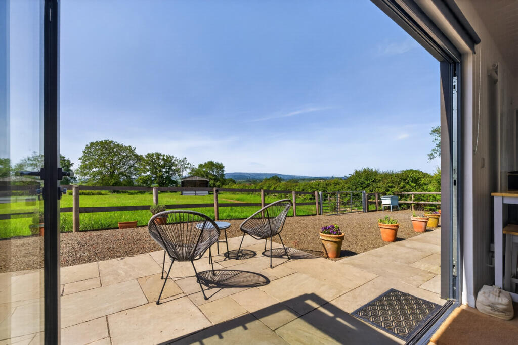 House in Malvern Hills, Tenbury - View 3