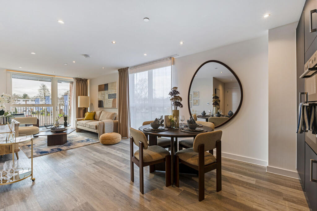 Apartment in Welwyn Hatfield, Roe Green, Hatfield - View 4