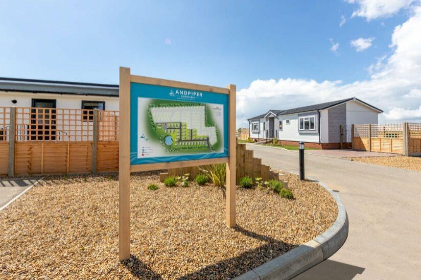 House in Clacton-on-Sea, Jaywick - View 2