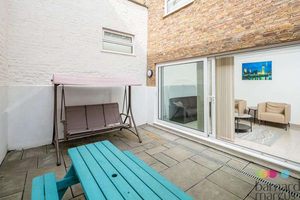 Apartment in London - View 4